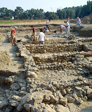 MLG 01/08/2003
EXCAVACIONES EN EL YACIMIENTO ARQUEOLOGICO DEL"CERRO DEL VILLAR"